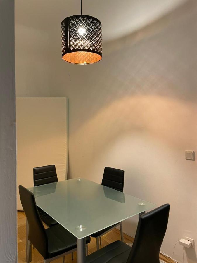 Designer Apartment, 5 Min To City Center Wien Exteriör bild